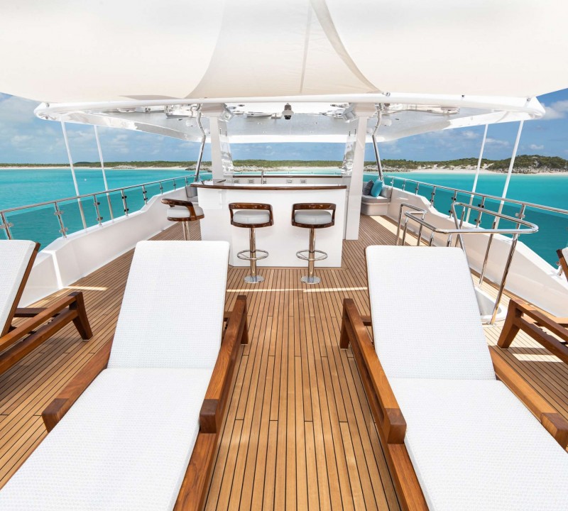 MEMENTO VIVERE Yacht Charter Details, Westport CHARTERWORLD Luxury